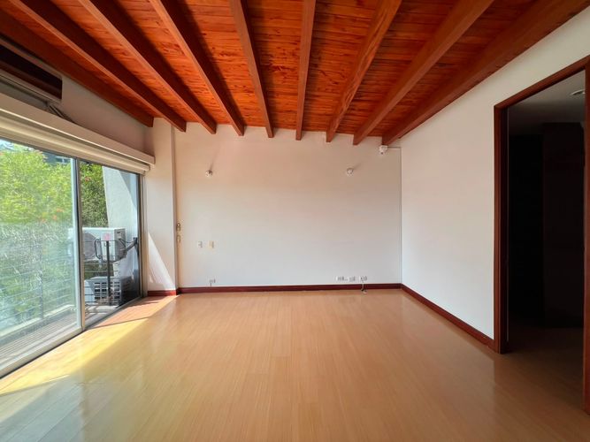 Casa de 4 alcobas en venta en El Poblado, Medellín, 230 m² · foto 5 de 19