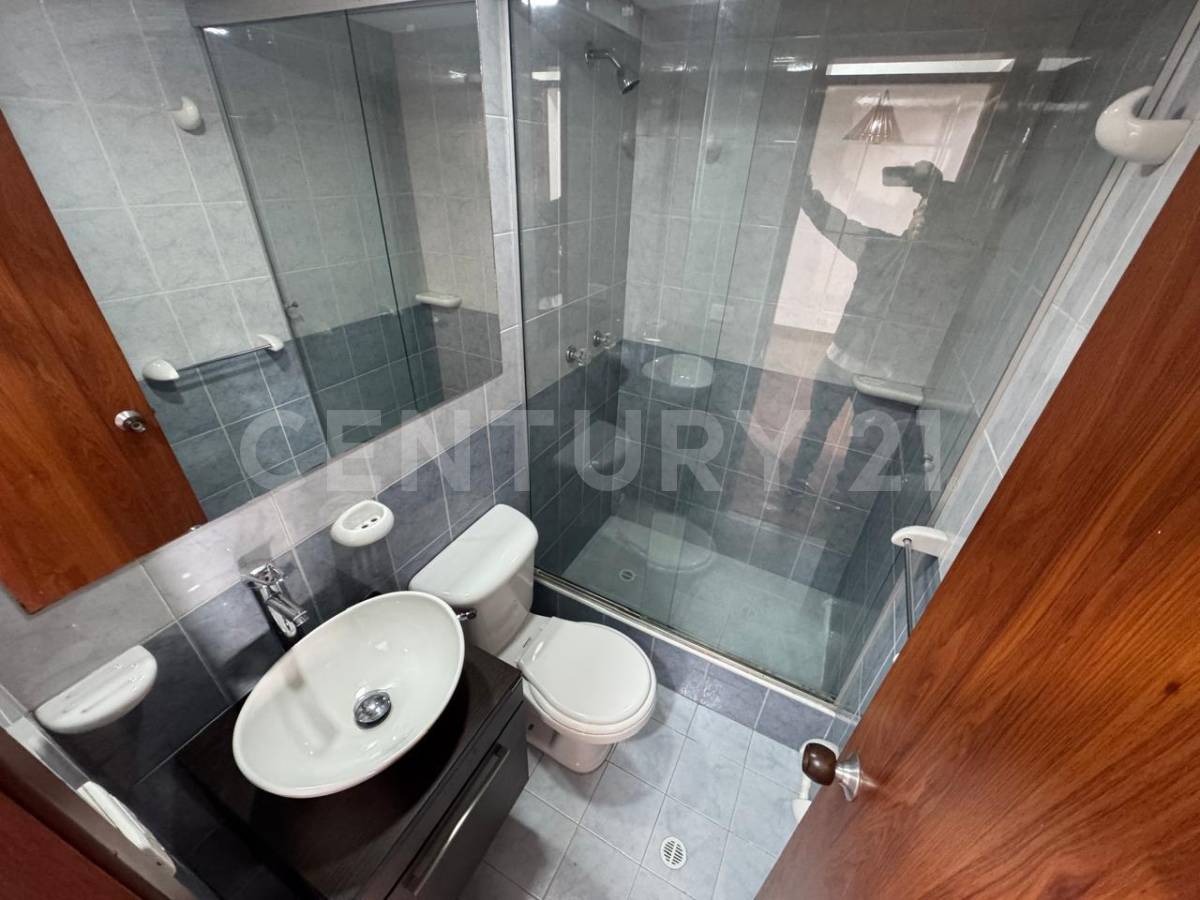 Apartamento en venta en Ciudad Salitre, Bogotá · foto 9 de 20