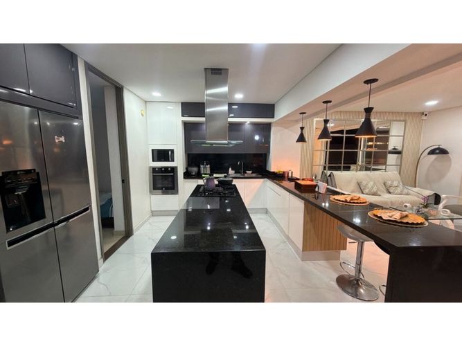 Casa de 4 alcobas en venta en Pance, Cali, 300 m² · foto 3 de 24