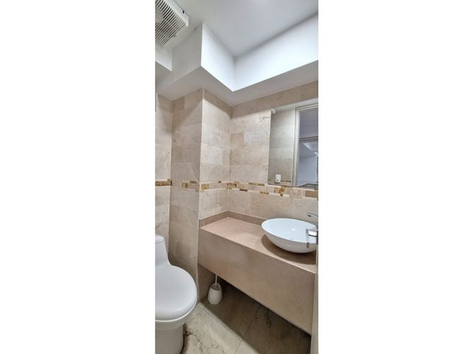 Local en arriendo en Fundadores, Armenia, 693 m² · foto 7 de 24