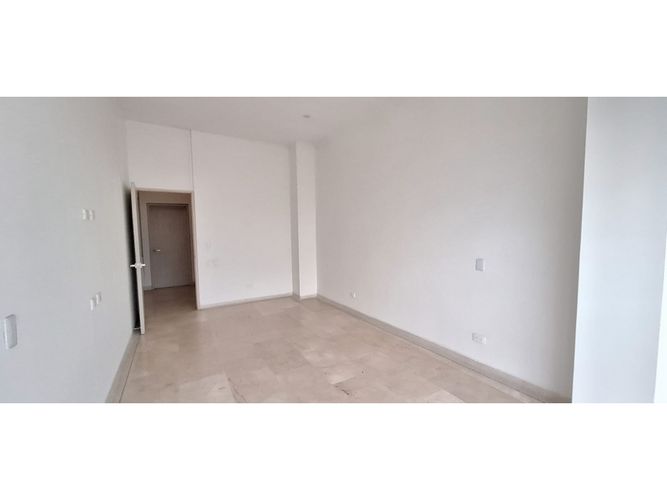 Local en arriendo en Fundadores, Armenia, 693 m² · foto 8 de 24