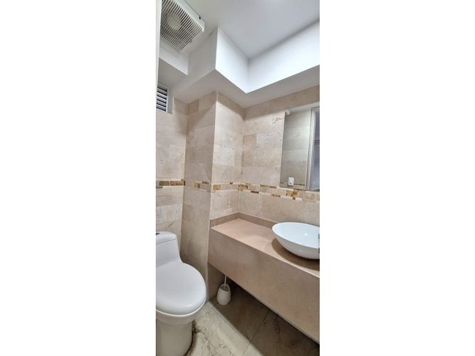 Local en arriendo en Fundadores, Armenia, 693 m² · foto 9 de 24