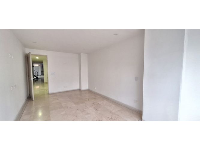 Local en arriendo en Fundadores, Armenia, 693 m² · foto 20 de 24