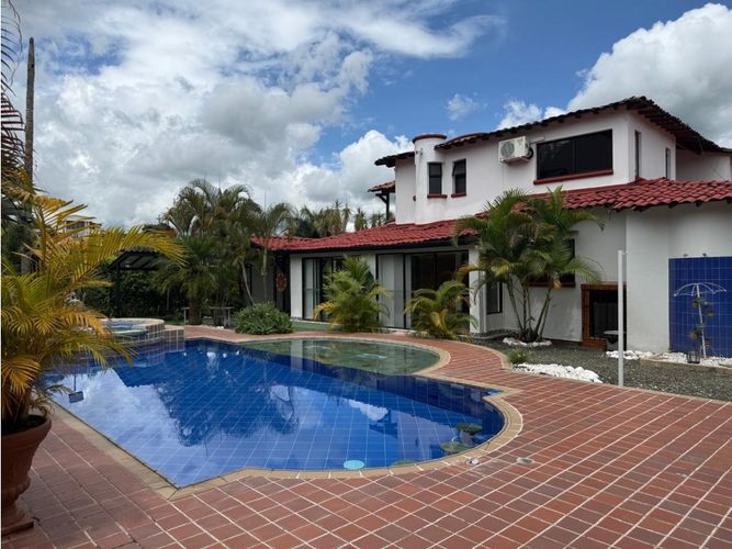 Casa de 4 alcobas en venta en Pueblito Cafetero, Pereira, 290 m² · foto 3 de 24