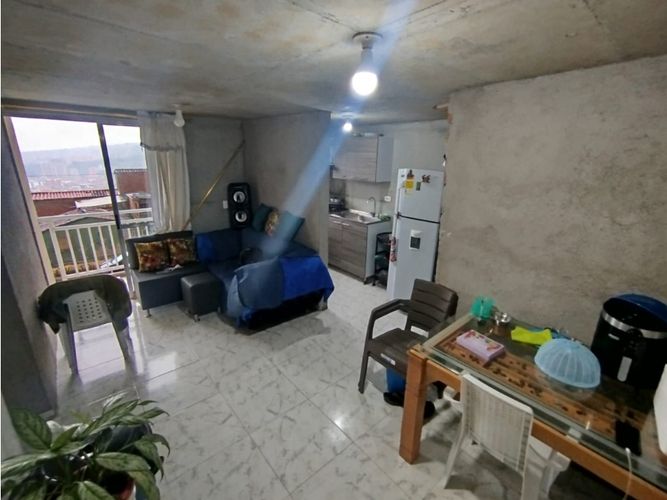 Apartamento de 3 alcobas en venta en Quitasol, Bello, 54 m² · foto 8 de 24