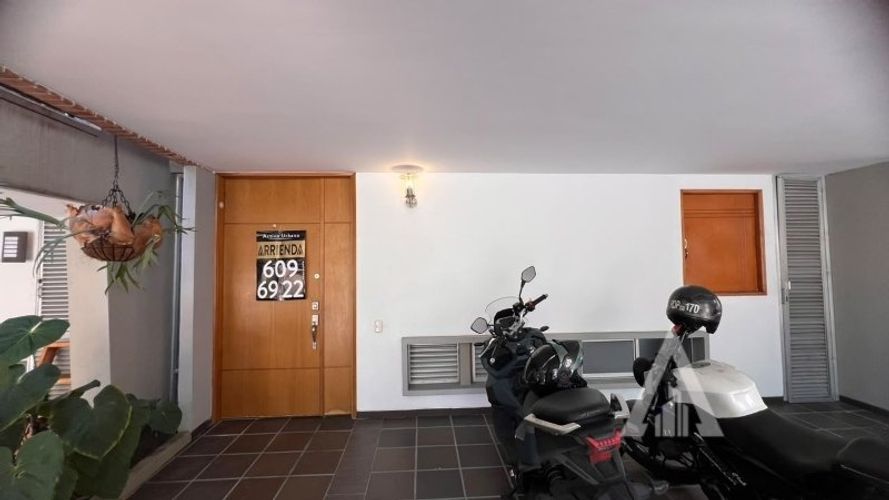 Apartamento de 4 alcobas en arriendo en El Poblado, Medellín, 240 m² · foto 3 de 24