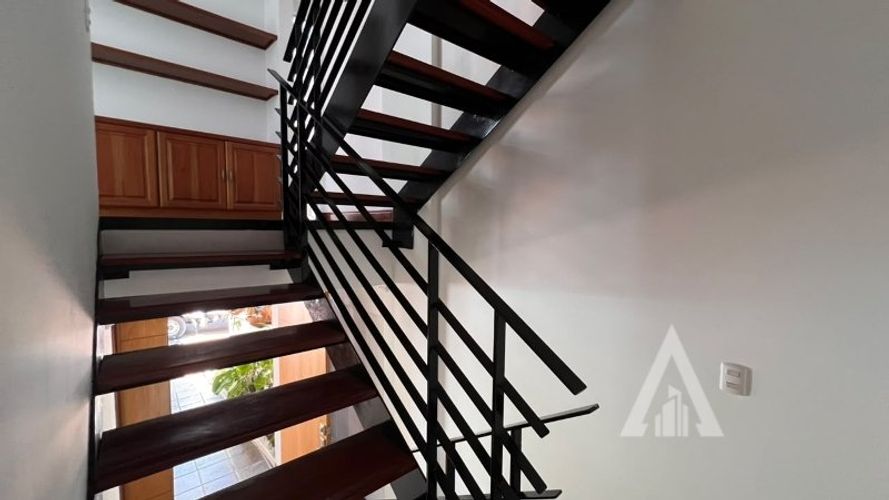 Apartamento de 4 alcobas en arriendo en El Poblado, Medellín, 240 m² · foto 16 de 24