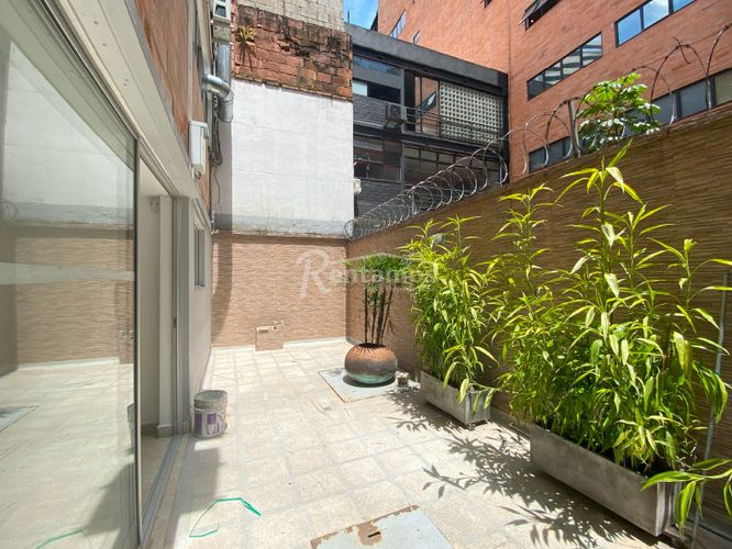 Oficina en arriendo en El Poblado, Medellín, 200 m² · foto 4 de 24