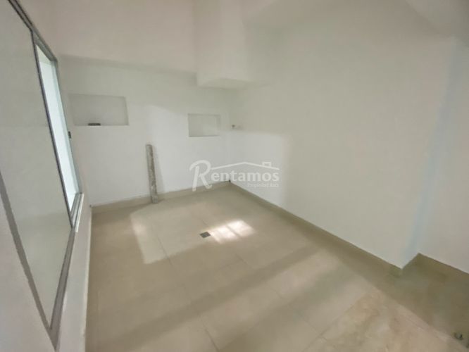 Oficina en arriendo en El Poblado, Medellín, 200 m² · foto 9 de 24