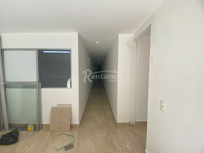 Oficina en arriendo en El Poblado, Medellín, 200 m² · foto 18 de 24
