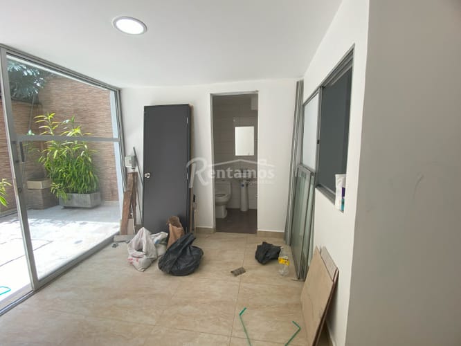 Oficina en arriendo en El Poblado, Medellín, 200 m² · foto 23 de 24