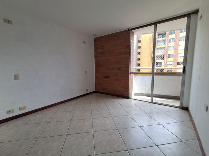 Apartamento de 1 alcoba en venta en La Aguacatala, Medellín, 44 m² · foto 12 de 21
