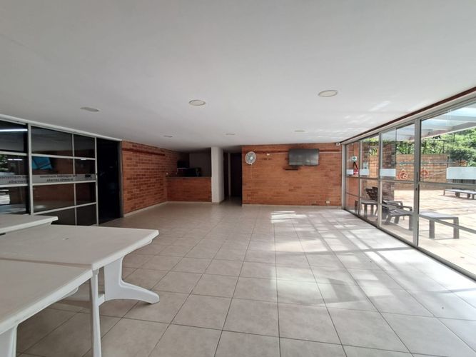 Apartamento de 1 alcoba en venta en La Aguacatala, Medellín, 44 m² · foto 20 de 21