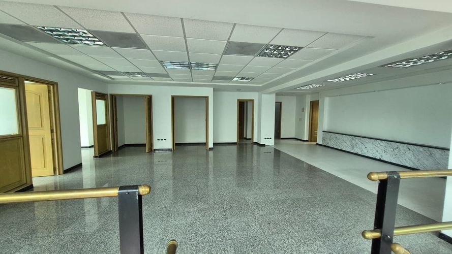 Oficina en arriendo en Bolivar, Bucaramanga, 300 m² · foto 12 de 22