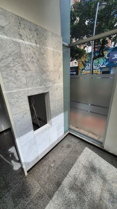 Oficina en arriendo en Bolivar, Bucaramanga, 300 m² · foto 3 de 22