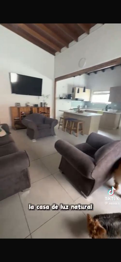 Casa de 4 alcobas en venta en Conquistadores, Medellín, 145 m² · foto 4 de 24
