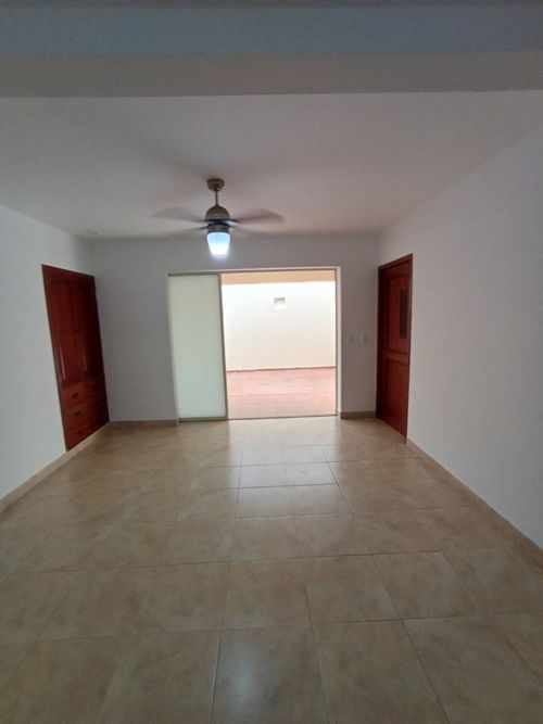 Casa de 3 alcobas en venta en Co. Portal Del Campo, Neiva, 198 m² · foto 2 de 5