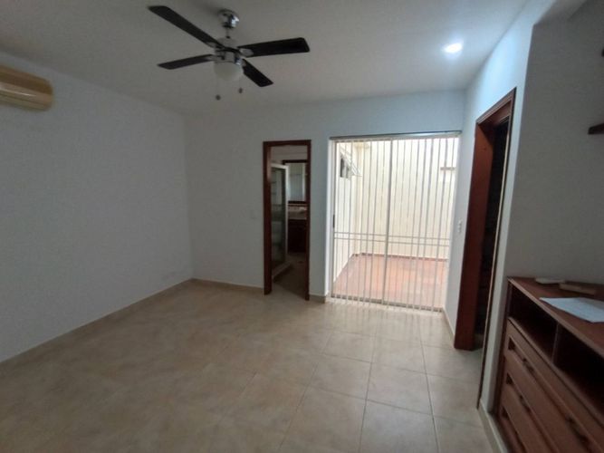 Casa de 3 alcobas en venta en Co. Portal Del Campo, Neiva, 198 m² · foto 3 de 5