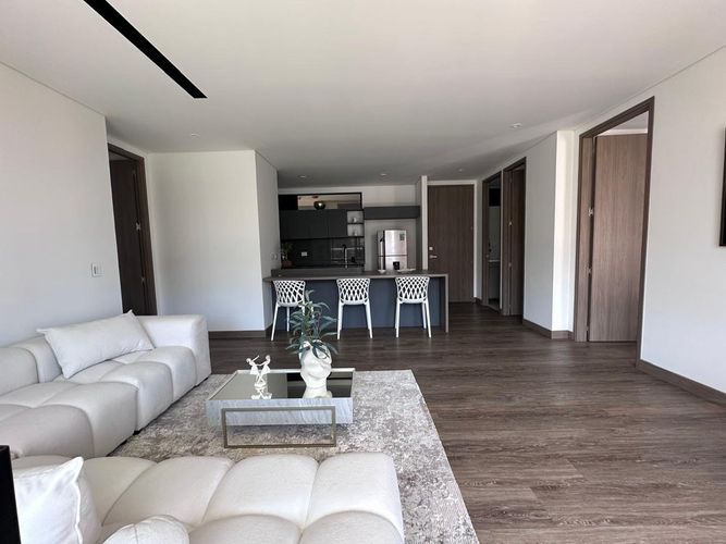 Apartamento de 2 alcobas en arriendo en El Poblado, Medellín, 95 m² · foto 6 de 19