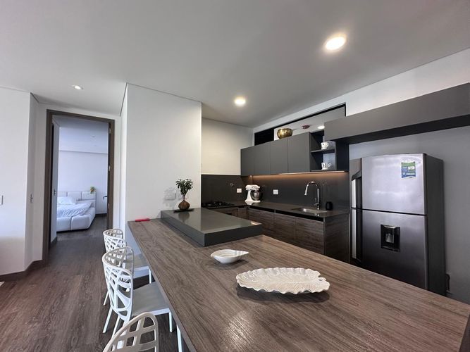 Apartamento de 2 alcobas en arriendo en El Poblado, Medellín, 95 m² · foto 9 de 19