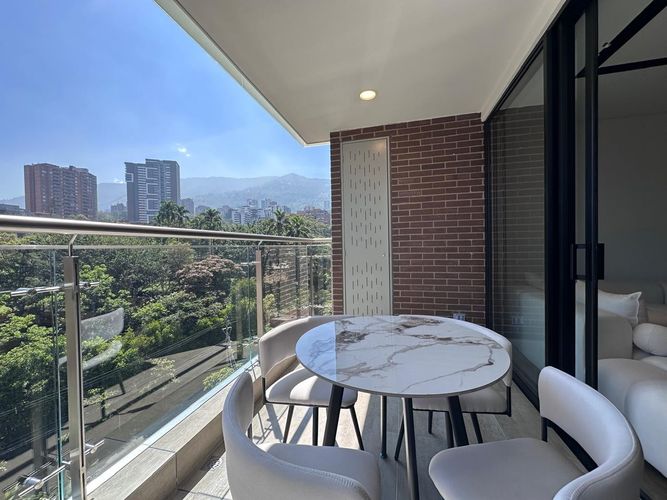 Apartamento de 2 alcobas en arriendo en El Poblado, Medellín, 95 m² · foto 19 de 19