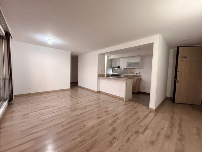 Apartamento de 3 alcobas en venta en Hacienda Casablanca El Molino, Madrid, 85 m² · foto 8 de 17