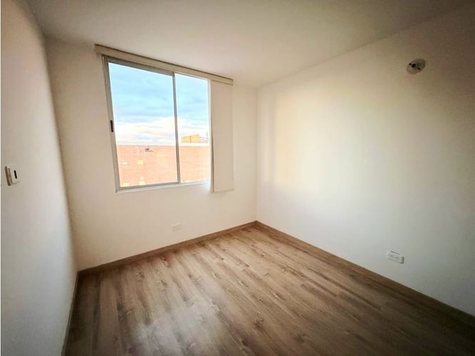 Apartamento de 3 alcobas en venta en Hacienda Casablanca El Molino, Madrid, 85 m² · foto 9 de 17
