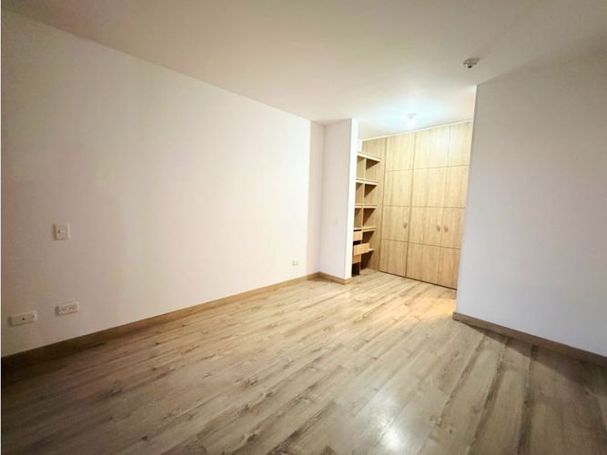 Apartamento de 3 alcobas en venta en Hacienda Casablanca El Molino, Madrid, 85 m² · foto 10 de 17
