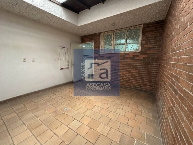 Casa de 3 alcobas en venta en Mejoras Publicas, Bucaramanga, 330 m² · foto 19 de 20
