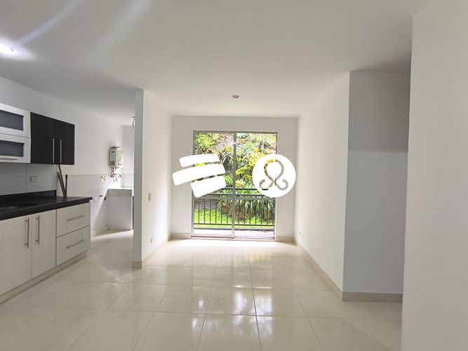 Apartamento de 3 alcobas en venta en La Hondonada, Medellín, 52 m² · foto 2 de 21