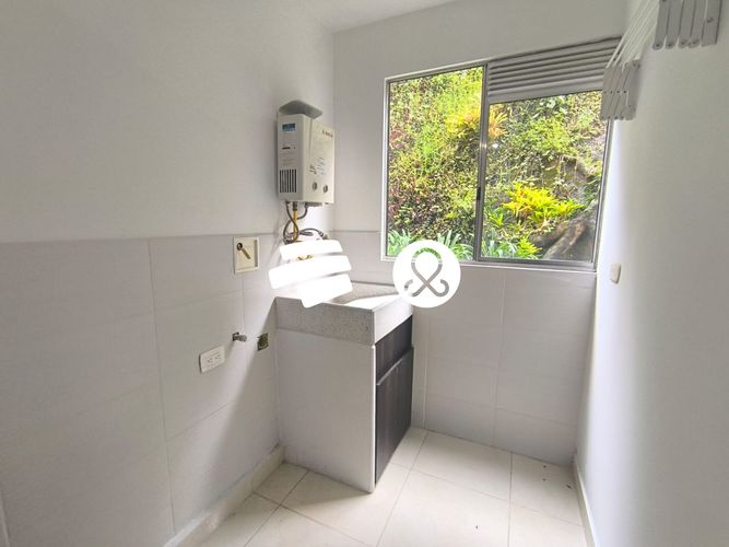 Apartamento de 3 alcobas en venta en La Hondonada, Medellín, 52 m² · foto 6 de 21