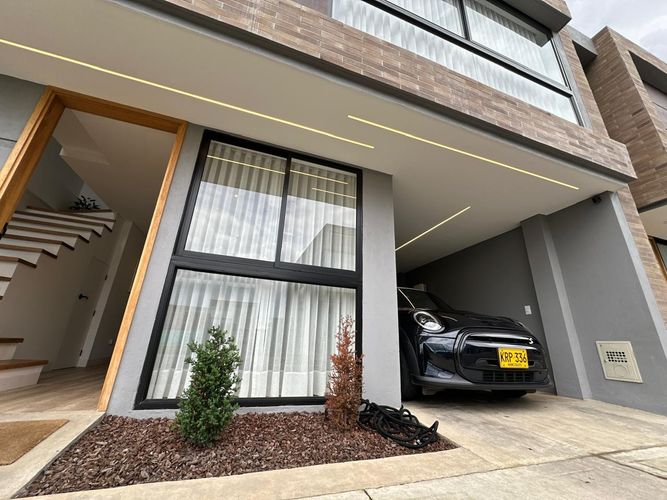 Casa de 3 alcobas en venta en La Ceja, 143 m² · foto 10 de 11