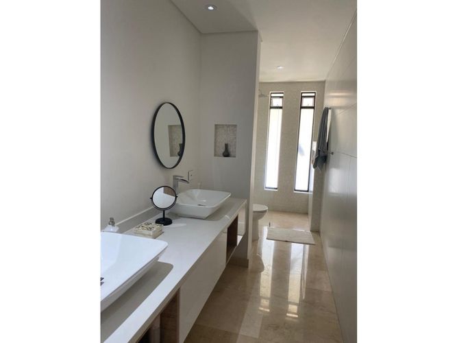 Casa de 3 alcobas en venta en Aguacatal, Cali, 310 m² · foto 4 de 8