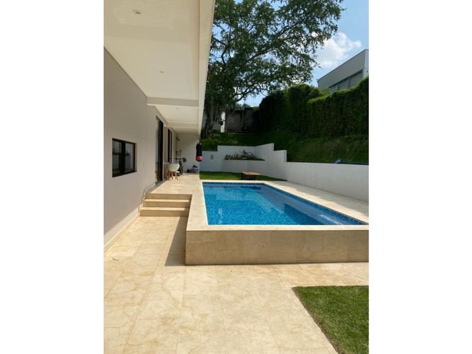 Casa de 3 alcobas en venta en Aguacatal, Cali, 310 m² · foto 7 de 8