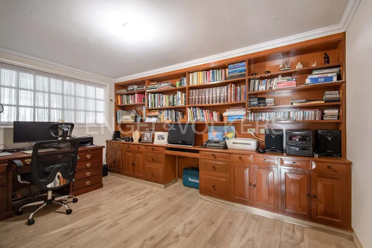 Casa de 3 alcobas en venta en Chicó Alto, Bogotá, 331 m² · foto 8 de 21