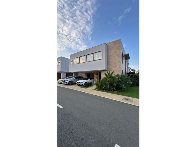 Casa de 3 alcobas en venta en Pance, Cali, 302 m² · foto 3 de 24