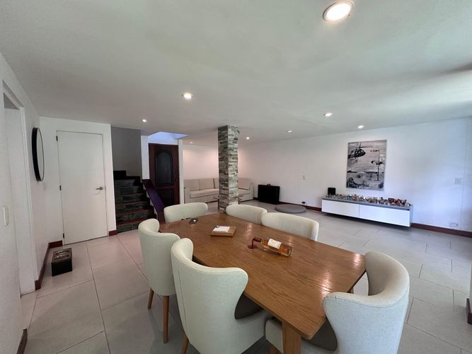 Casa de 3 alcobas en arriendo en Los Naranjos, Medellín, 160 m² · foto 5 de 19