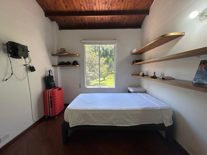 Casa de 3 alcobas en arriendo en Los Naranjos, Medellín, 160 m² · foto 14 de 19