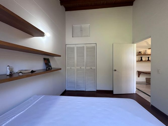 Casa de 3 alcobas en arriendo en Los Naranjos, Medellín, 160 m² · foto 12 de 19