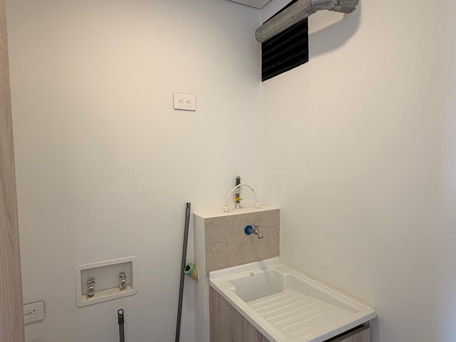 Apartamento en venta en Cr.La Castellana, Barranquilla · foto 5 de 23