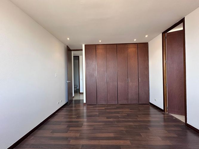 Apartamento de 3 alcobas en venta en El Poblado, Medellín, 130 m² · foto 12 de 19