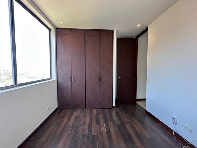 Apartamento de 3 alcobas en venta en El Poblado, Medellín, 130 m² · foto 16 de 19