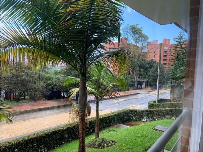 Apartamento de 3 alcobas en venta en Chico, Bogotá, 190 m² · foto 9 de 17