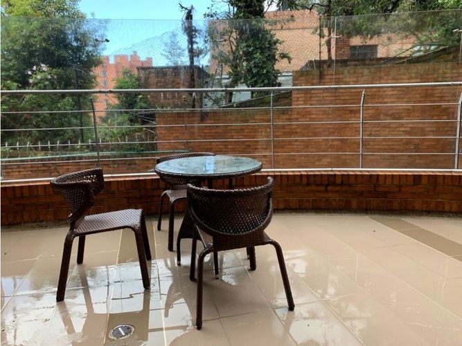 Apartamento de 3 alcobas en venta en Chico, Bogotá, 190 m² · foto 16 de 17