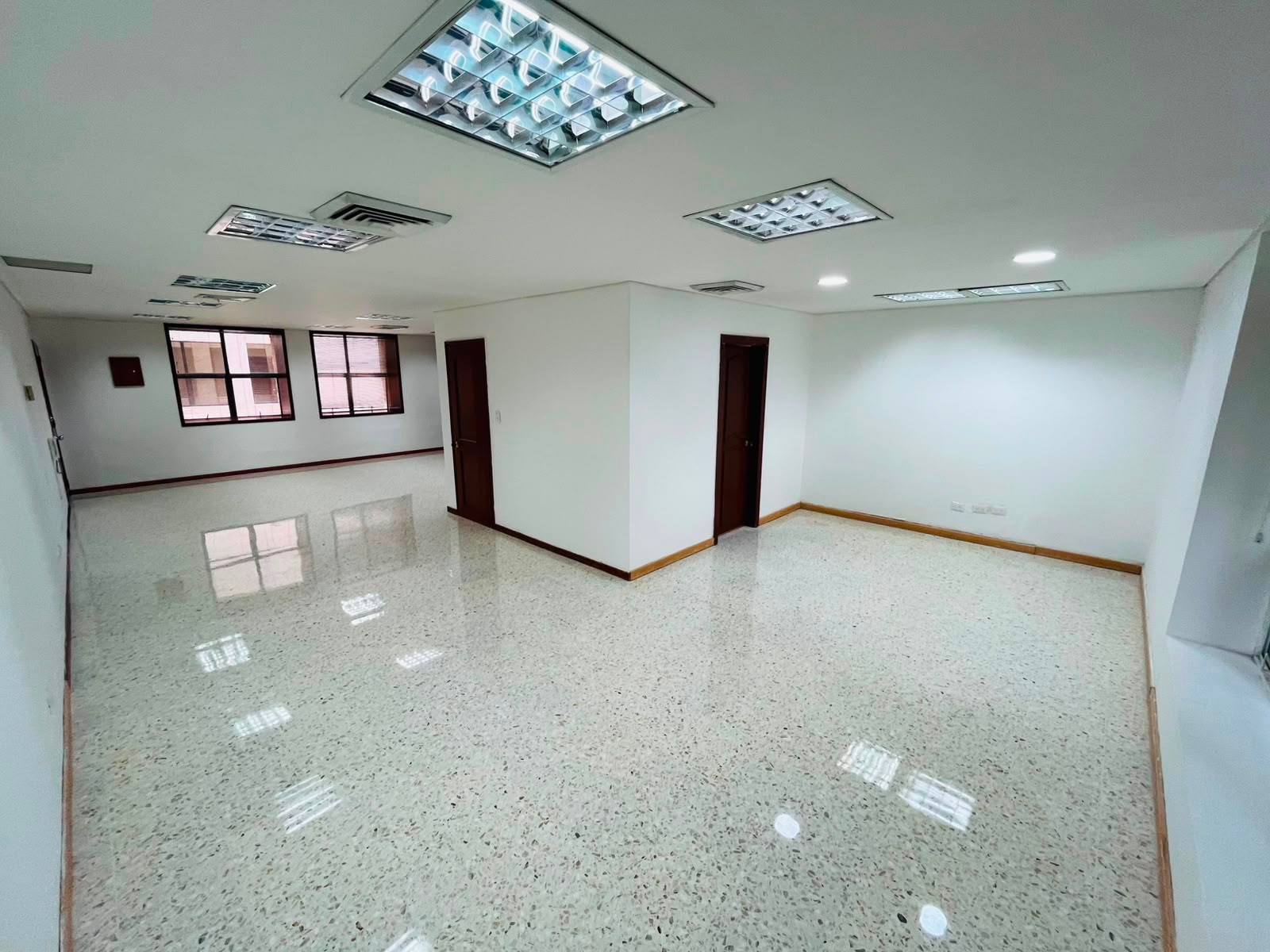 Oficina en Arriendo en Centenario, Cali