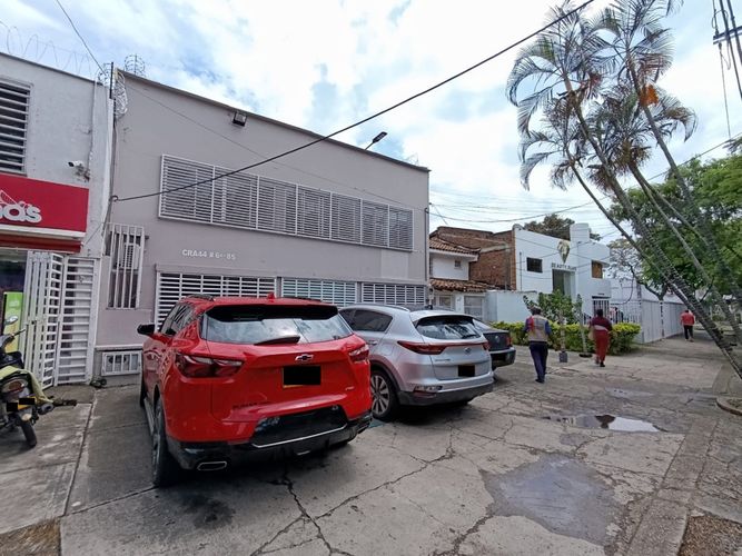 Edificio en arriendo en Tequendama, Cali, 560 m² · foto 2 de 24