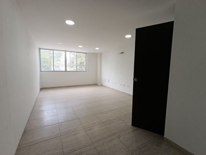 Edificio en arriendo en Tequendama, Cali, 560 m² · foto 23 de 24