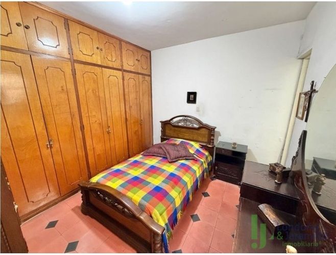 Casa de 6 alcobas en venta en Suramericana, Medellín · foto 4 de 20