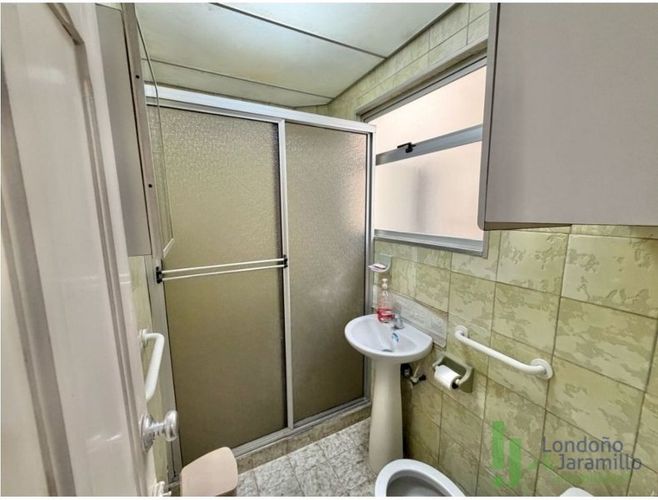 Casa de 6 alcobas en venta en Suramericana, Medellín · foto 8 de 20