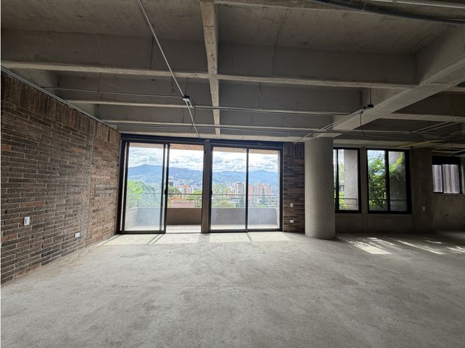 Apartamento de 2 alcobas en venta en El Diamante 2, Medellín, 239 m² · foto 4 de 13